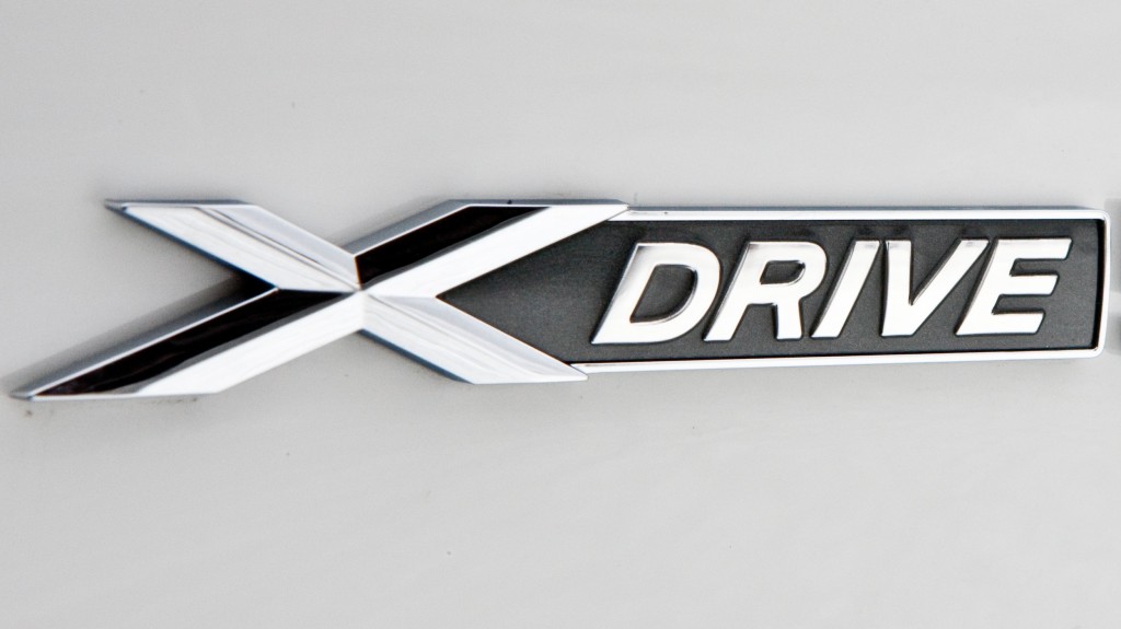 BMW-Xdrive-logo